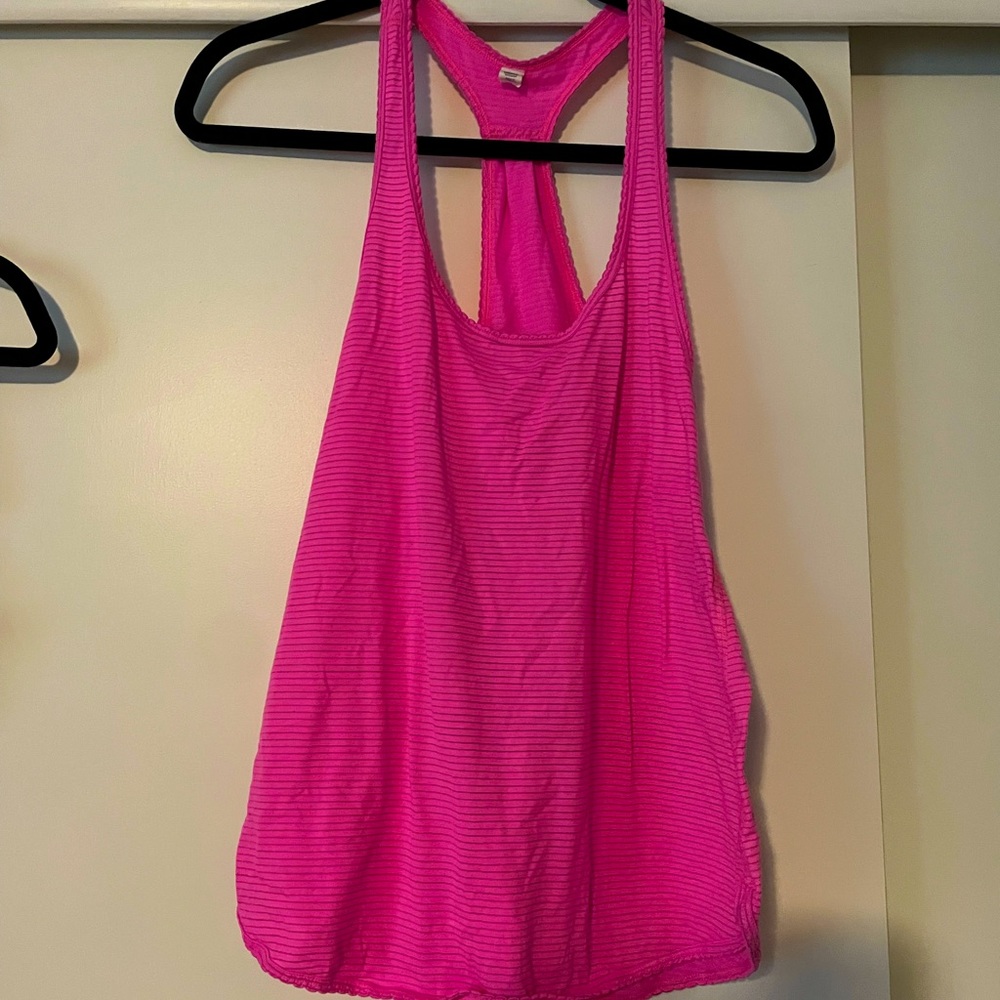 Lululemon pink singlet